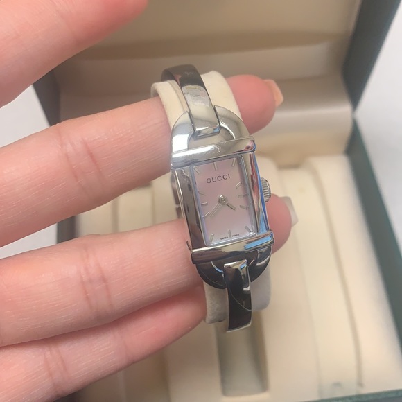 💥SALE💥Authentic Gucci Watch Mother Pearl 6800L🌸 - Picture 4 of 17